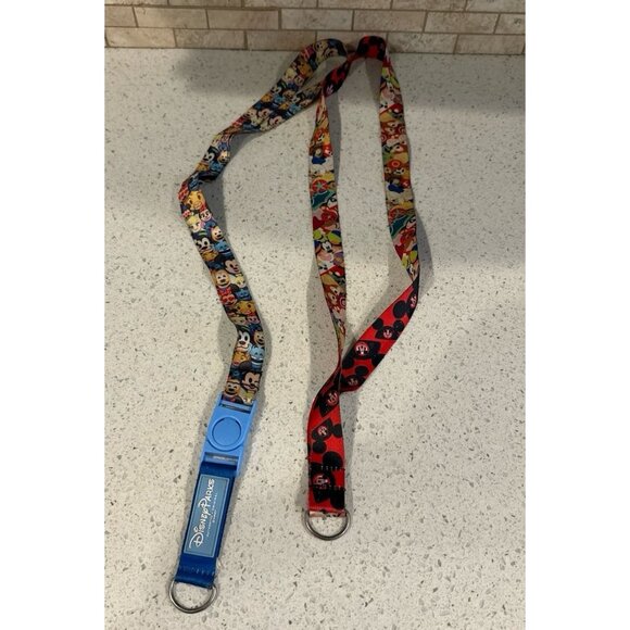 Disney lanyard bundle - Picture 1 of 3